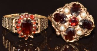 Two 9ct gold rings, one set with garnets (one garnet missing, size M) and the other set with garnets