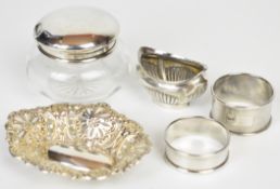 Edward VII hallmarked silver bon bon dish with embossed decoration, Chester 1902, maker James Deakin