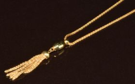 A 9ct gold necklace with tassel pendant, 2.8g, 46cm