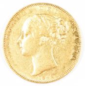 1846 Queen Victoria gold full sovereign with young head and shield reverse, VF