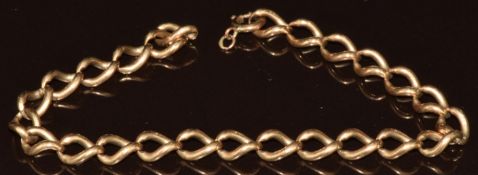 A 9ct gold curb link bracelet, 10.9g, 19cm