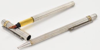 Must De Cartier fountain and ballpoint pen set