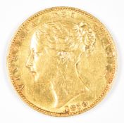 1858 Queen Victoria gold full sovereign with young head and shield reverse, F