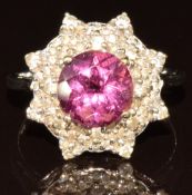 A 9ct white gold ring set with topaz, 4g, size N