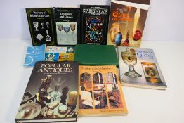 A collection of reference books relating antiques, glass, ceramics, furniture and other.