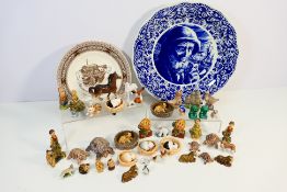Lot to include a blue and white charger,