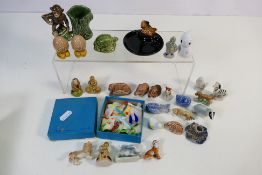 Wade - A collection of Wade figures plus