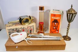 A quantity of lamps to include a lava la