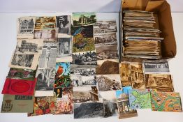 Deltiology - A collection of GB and foreign cards, early period and later to include greetings,