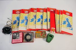 Lot to include a quantity of vintage Ess