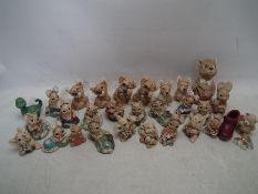 Lot to include Pendelfin, Moorcraft and similar figures.