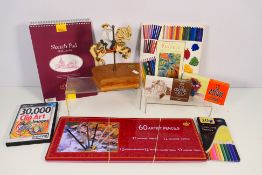 Lot comprising artist's materials to include pencil set,