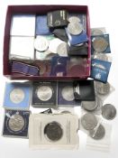 A large quantity of crowns.