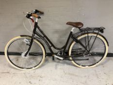 A Von Backhaus lady's bike, frame 19.