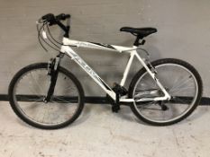 An Activ bike, frame 19.