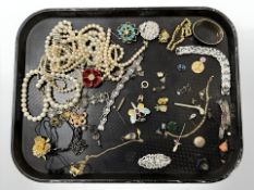 A group of vintage and later costume jewellery items, faux pearls, locket,