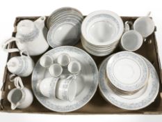 A collection of Noritake Iona tea and dinner porcelain (1 box)