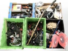 A large quantity of power and hand tools (one pallet)