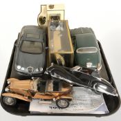 A group of die cast classic cars including Franklin Mint 1947 Bentley and 1921 Rolls Royce Silver