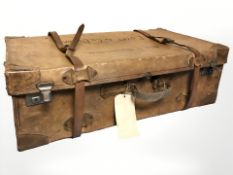 A vintage tan leather luggage case, width 77 cm.