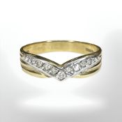 An 18ct gold diamond set ring, size O½ CONDITION REPORT: 3.