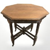 An Edwardian mahogany octagonal occasional table, width 75 cm.