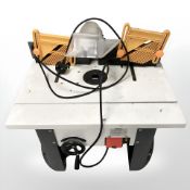 A Dakota DK2080 powered router table