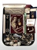 Assorted jewellery including yellow metal mounted cameo brooch, plus two others, cultured pearls,