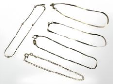 Five 9ct yellow gold child's bracelets CONDITION REPORT: 4.8g.