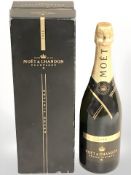 A bottle of Moet & Chandon Grand Vintage champagne, 2000, 750 ml, in box.