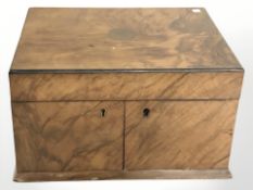 A Victorian burr walnut jewellery box with fitted interior, width 30 cm.