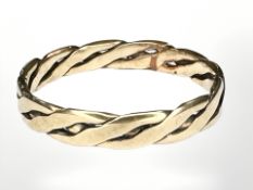 A 9ct gold band ring, size Q CONDITION REPORT: 1.