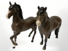 Two Beswick brown gloss horses.