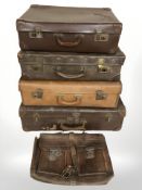 Four graduated vintage luggage cases, largest 53 cm wide.
