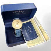 A gent's 9ct gold Rotary quartz calendar wristwatch,