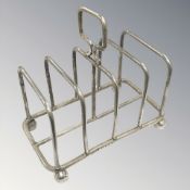 A Victorian silver five-bar toast rack, Elkington & Co Ltd, Birmingham 1900, length 10cm.