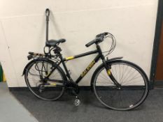 A Raleigh Loxley road bike, frame 18