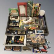 Box of boxed and un-boxed die cast cars including Corgi, Super Kings,