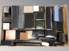 A quantity of empty jewellery boxes.