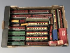 A group of tin plate rolling stock including Hornby etc