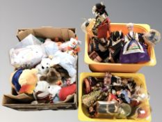 Assorted modern soft toys, teddys,
