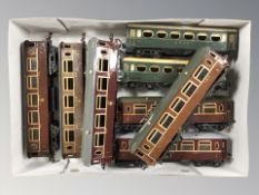 Assorted 20th century tin plate passenger cars (one box)