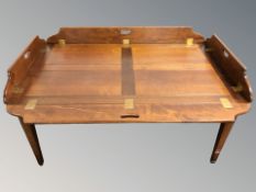 A butler's tray table, 107 cm x 67 cm x 58 cm.