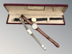 A lady's gold plated Raymond Weil quartz calendar wristwatch,