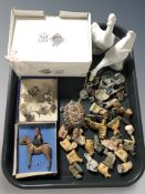 A tray of Wade whimsies,