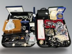 A collection of costume jewellery including golfing-themed pieces, simulated pearls,