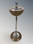 A chrome Art Deco smoker's stand, height 60 cm.
