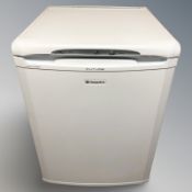 A Hotpoint Future under bench freezer.