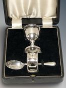 A silver christening set in fitted box. CONDITION REPORT: 35.5g.