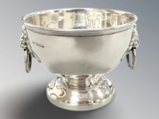 An Elizabeth II silver pedestal sugar bowl, Birmingham 1975, diameter 8.5cm.